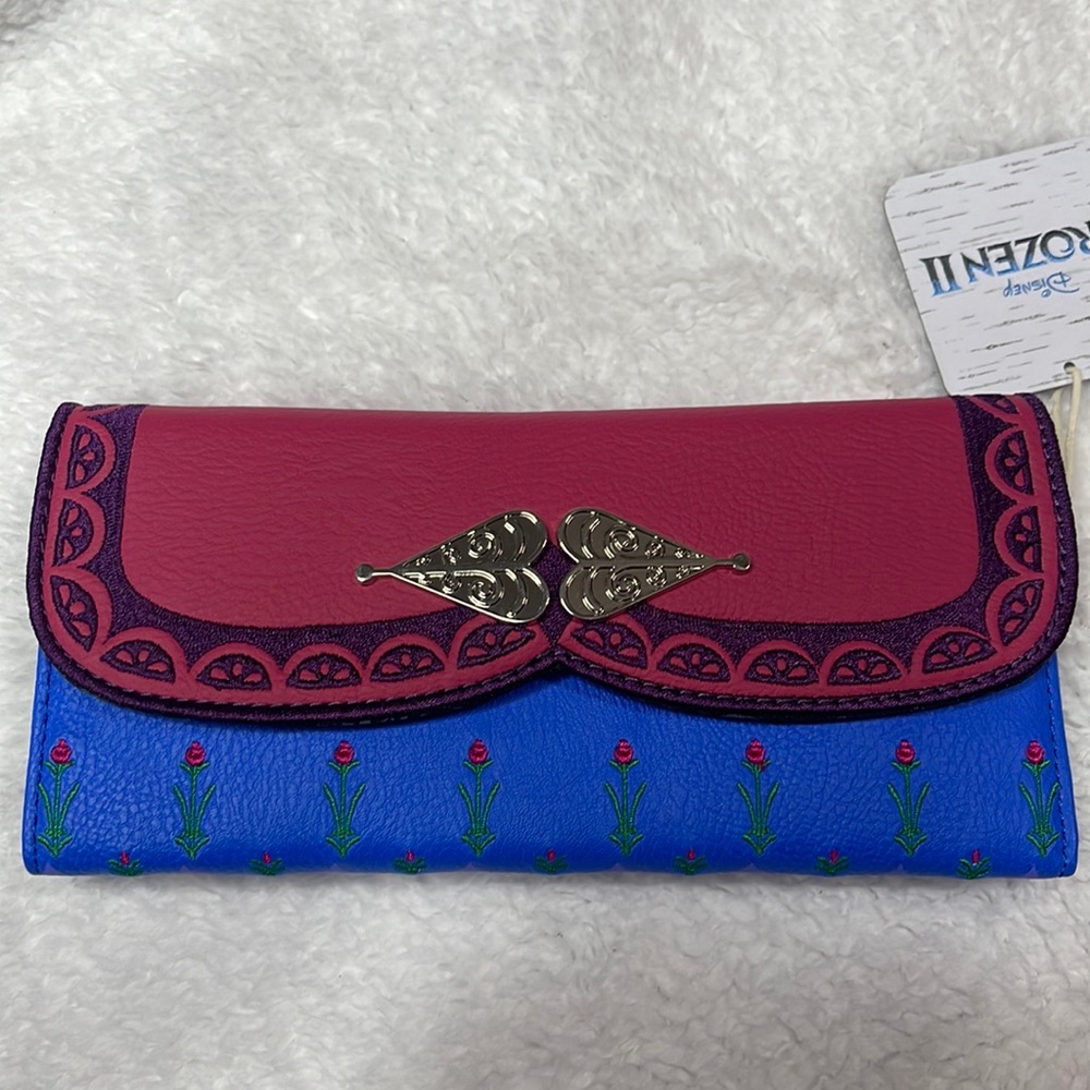 NWT Loungefly x Disney Frozen Anna Cosplay Trifold Wallet
